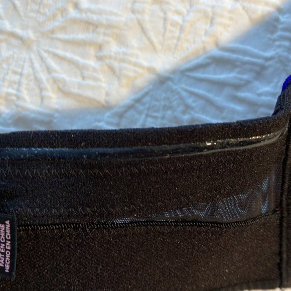 Very sexy strapless 34A Victoria’s Secret purple w/black&silver lace overlay - Picture 8 of 9